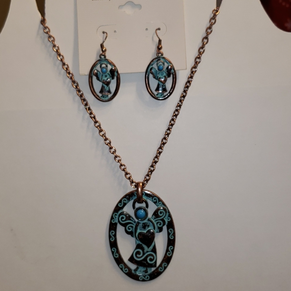 Christopher and Banks Pendant and Earrings